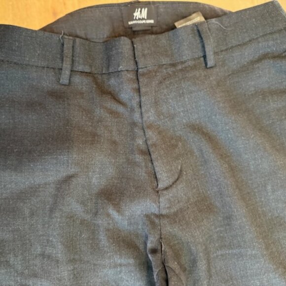Pre-Loved H&M Men's Grey Slim Fit Pants - Size 30R - Picture 2 of 6